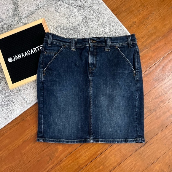 Motherhood Dresses & Skirts - Motherhood denim skirt